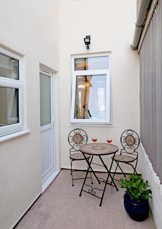 Stylish Norwich Stay Near Cathedral With Parking Екстериор снимка